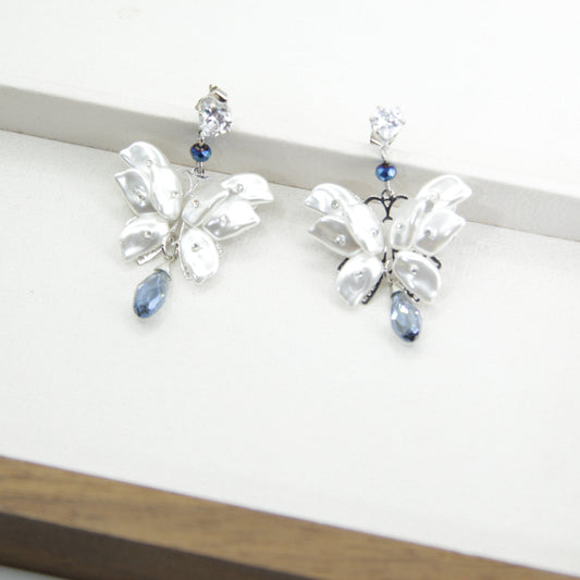 Elegant shell & Swarovski crystal drop earrings with sterling silver posts. Lightweight, hypoallergenic & perfect for weddings or parties.